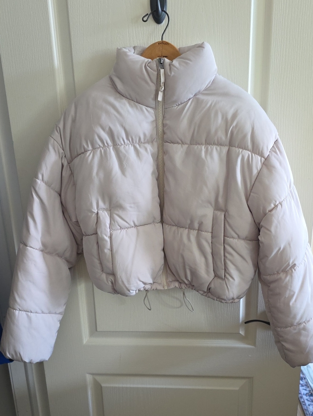 H&M Cropped Puffer Jacket - Women Size Small
